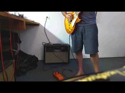 Hiwatt 20 + Colorsound Power Boost