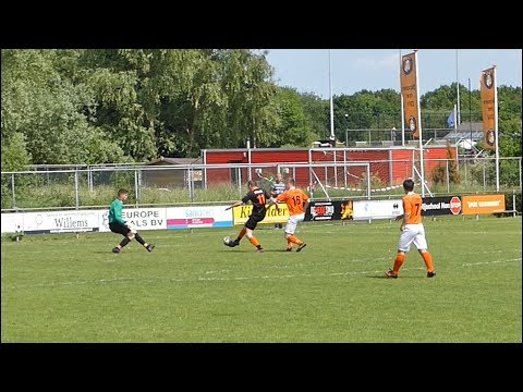 Thom Berendsen scoort 0 - 2 (DVV 1 - Keijenburgse Boys 1, 28-05-2017)