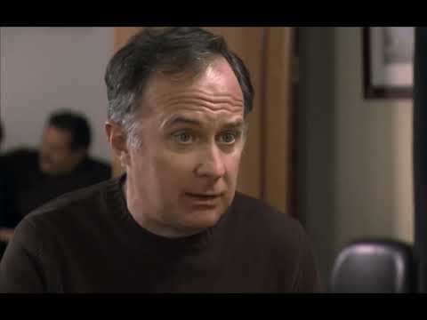 Amar C605 - Paco lleva a Laura a comisaría tras el golpe