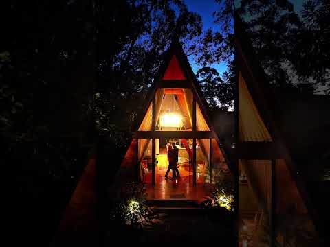 Um paraíso no Rio Grande do Sul. Essa é a Gariba Cabanas em Encantado RS. Essa é a cabana pôr do sol