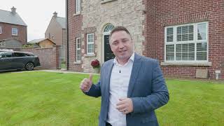 Modern Elegance Meets Everyday Convenience In This Stunning Home -17 Cherrymount Avenue, Ekn