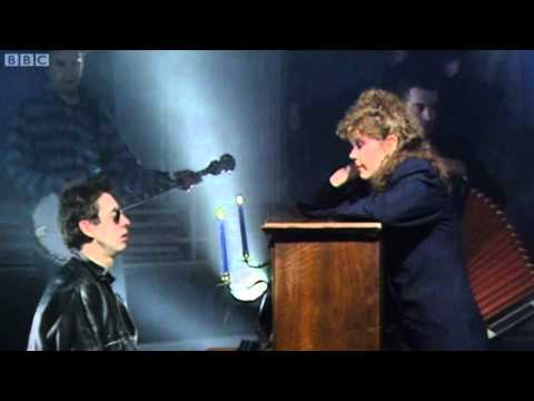 Fairytale Of New York - The Pogues & Kirsty MacColl - Top Of The Pops