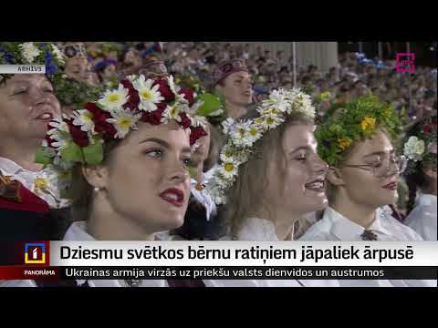 Dziesmu svētkos bērnu ratiņiem jāpaliek ārpusē