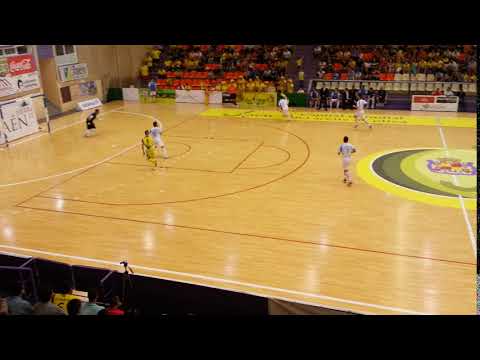 Jugada de Bingyoba que supera a Cristian y Iago Míguez se introduce el balón, 3-1