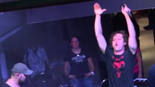 9   Releaseparty Köln   04.10. 2014   Ein Fisch bot sich zum essen an