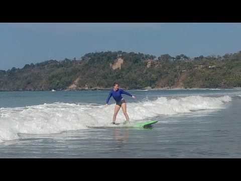 Surfing Playa Espadilla Costa Rica