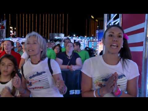 Jessie Graff at the National Finals  Stage 1   American Ninja Warrior 2016