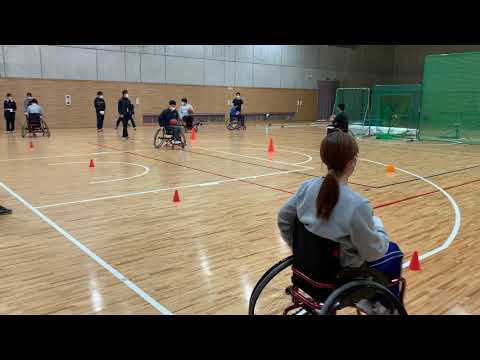 【理学療法学専攻・作業療法学専攻】授業の様子（障がい者スポーツ／車椅子バスケットボール④）＿大阪保健医療大学
