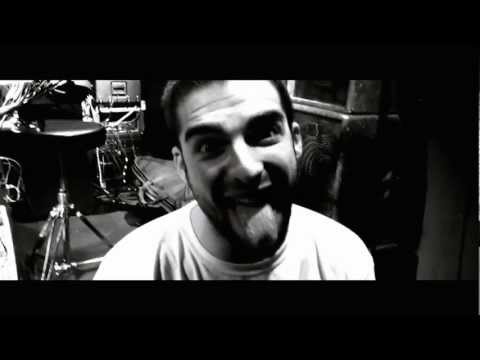 Ninja Kore vs Kursiva - This is War LIVE (Estrondo Version)