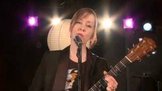 Suzanne Vega - (2010) Caramel (acoustic version) [from &quot;Grooveable Feast&quot;]
