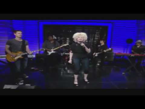 Cyndi Lauper Feat Jonny Lang - Change Of Heart (Live! With Regis & Kelly 2010)
