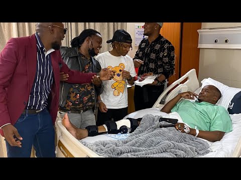 DJ MO, DK KWENYE BEAT,DADDY OWEN AND MASTER PIECE VISIT JAGUAR AT THE HOSPITAL