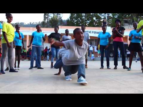 Workshop Tour for children in Dutch refugee camps