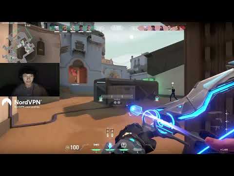 Sinatraa's woman voice is so funny