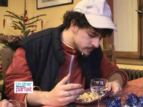 Jr Prod - Un Dîner Presque Parfait (Parodie)