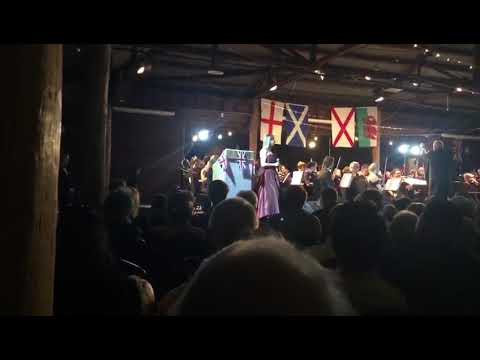 Rule Britannia - Linda Coombes singing with the Rockhampton Symphony Orchestra