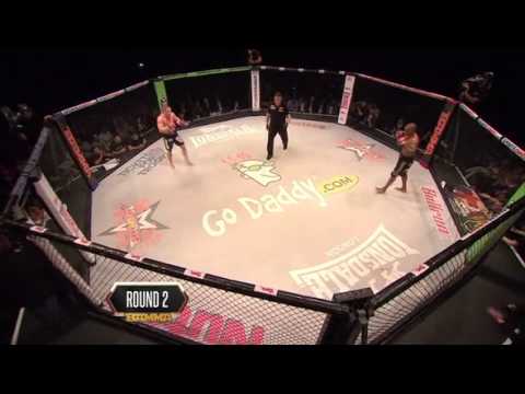Denniston Sutherland vs Leeroy Barnes full fight