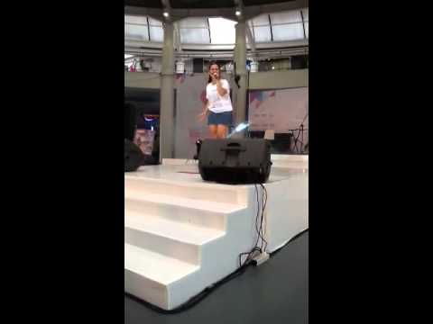 Dea Mirella - Stand Up For Love