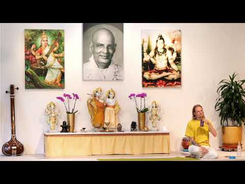 YOGA Mittelstufe "Faszientraining" mit Mahindra - Yoga Vidya Live 9:15 Uhr 13.06.2021