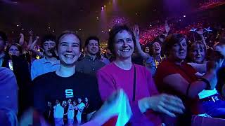 S Club 7 - Love Train (S Club Party Live 2001)