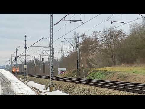 EP08-001 ,,Świnia" ze składem zastępczym za ED161 - IC 6124/5 ,,Fredro"