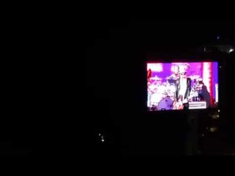 Jeff Beck with Billy Gibbons (ZZ Top) - Hollywood Bowl  8/2016