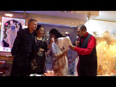 Rekhaben  And Dilipbhai Tolat  annivasary cake Cutting at Chandrakantbhai's Birthday Party  1/2
