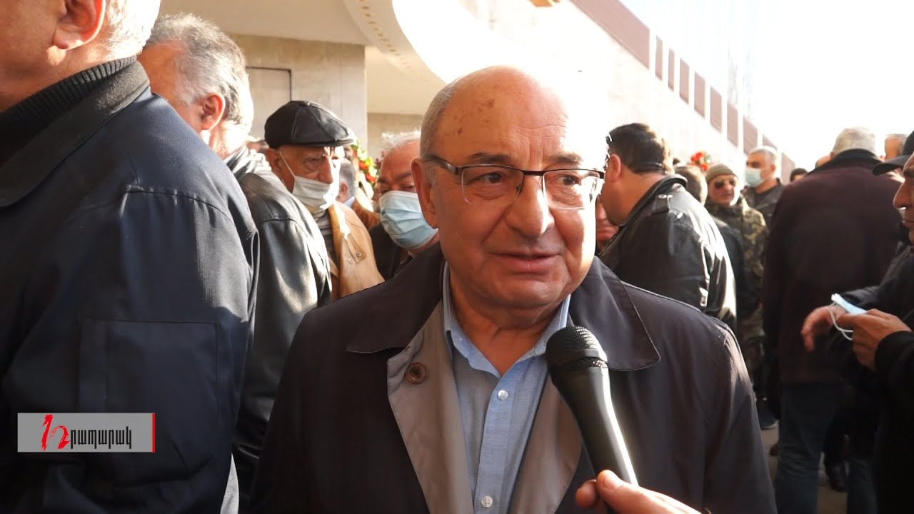 Երևի իրենց պարտականությունն է, դա ինձ քիչ է հետաքրքրում. Վազգեն Մանուկյան