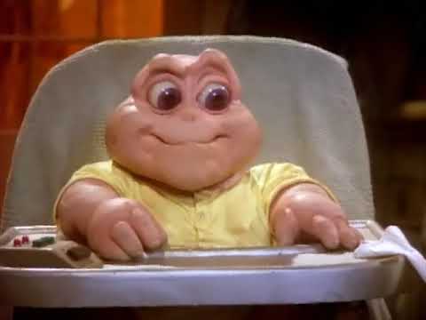 Baby fazendo porcaria (Família Dinossauros)