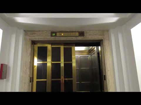 Otis Traction Elevators @ Young-Quinlan - Minneapolis, MN