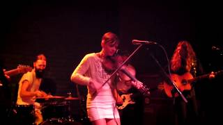 Lillie Mae - "Honky Tonks And Taverns" - Live at Third Man Records - Detroit, MI - August 26, 2017