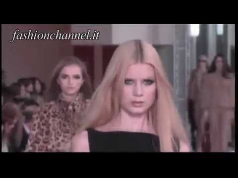 "Valentino" Autumn Winter 2009 2010 Paris 1 of 3 pret a porter women by FashionChannel