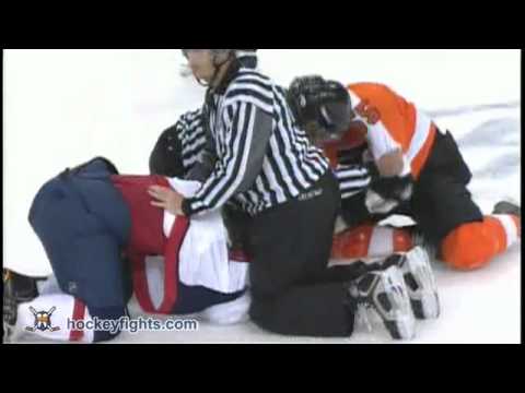 Danick Paquette vs Tyler Hostetter Sep 15, 2011