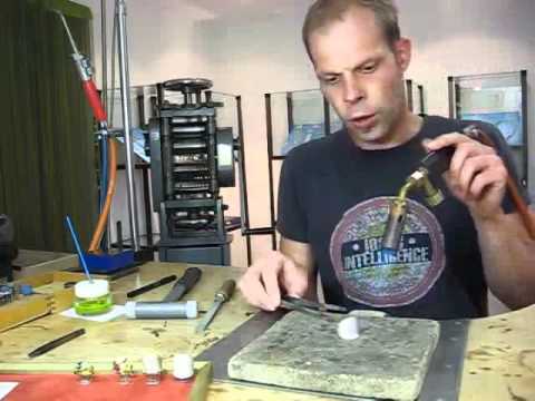 Teil 2 SchmuckWorkshop - Wie forme ich das Ringmodell? Schmuck selbst gestalten, selbst schmieden.