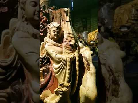 Cửa h&agrave;ng Nội Thất Gỗ Qu&yacute; video.