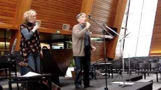 Akepsimas. As-tu vu passer le bonheur ?