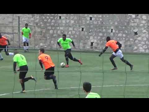 NICOLAS FREIRE LATERAL DROIT