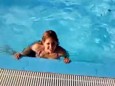 Jump in the water in Schwimmbad Kirchbach