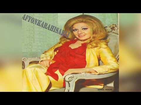 Gönül Akkor - Öldürür her gün beni kalbimdeki yaralar