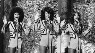 THE THREE DEGREES - I Didn&#39;t Know (Live)