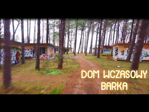 Pomalowany Ośrodek Barka - wojskowy dom wczasowy Dji Drone
