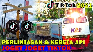 Download lagu KOMPILASI KERETA API JOGET TIKTOK, Palang Dan Kereta Api Unik Joget Lucu mp3