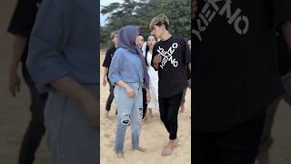 Download lagu Maaf gak jadi yg berantem #shorts mp3