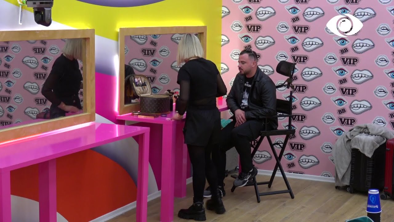 Doja të flisja me ty/ Ronaldo bisedon me Kejvinën