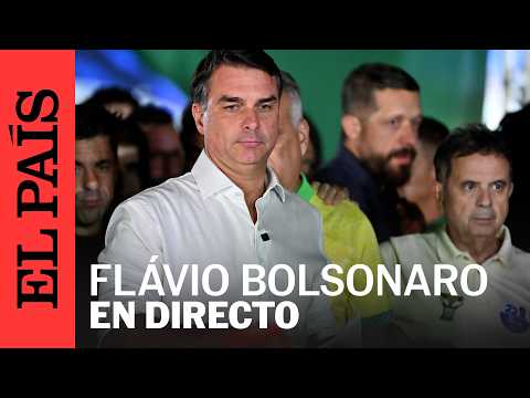 EN VIVO | Vista del domicilio de FLÁVIO BOLSONARO frente a los reportes de su salida de BRASIL