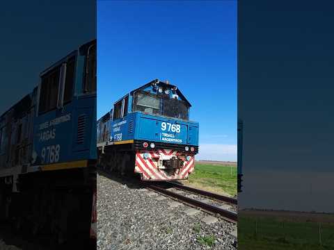 tren de carga pasando por Monje, Santa Fe