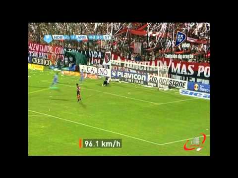 BAJO LA LUPA GOL DE CARBONERO - NEWELL'S 2 ARSENAL 1 - FECHA 12 (27 10 2012)