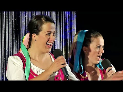 Sestry BACMAŇÁKOVÉ - Pila ja pálenku