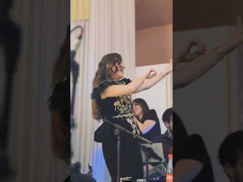 Mounia Chatal. Ambiance kabyle. Orchestre mariage #music #live #singer #mariage