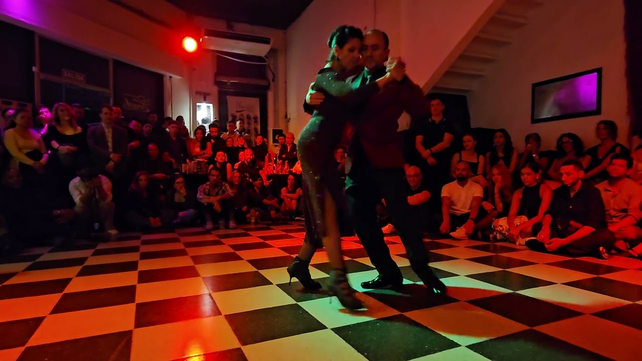 Video thumbnail for Carla Marano and Ariel Manzanares at Mujercitas tango festival @ Tango Bar (1 of 2)